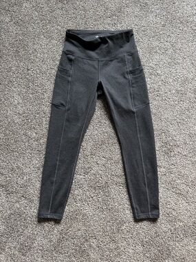 Ewedoos Black High-Waist Athletic Leggings With Multi-Pocket Design